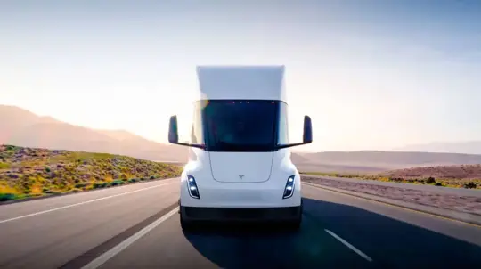 Tesla desenvolve carregamento automatizado para camião elétrico Semi
