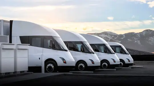 Tesla Semi: fábrica e produção de caminhões elétricos em 2026