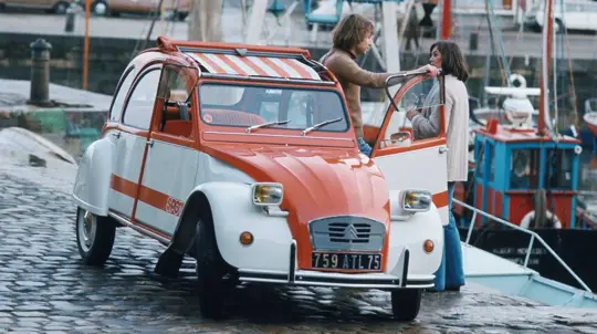 Citroen planeja ressuscitar o icônico 2CV como carro elétrico acessível