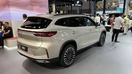 Exeed VX PHEV: SUV híbrido de luxo apresentado no Kuwait