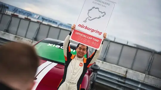 Xiaomi YU7 GT estabelece recorde de SUV em Nürburgring com 7:34,931, à frente do Audi RS Q8