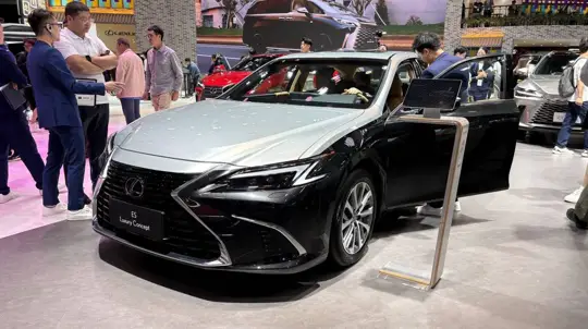 Toyota mantém modelos antigos como estratégia de mercado