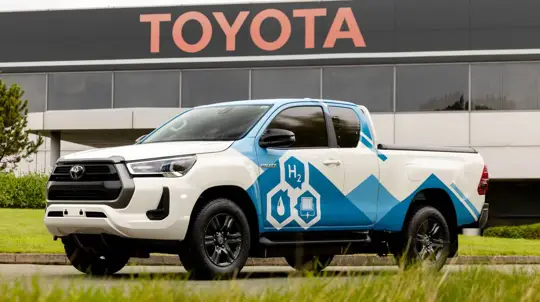 Toyota patent tackles air ingress in hydrogen tank swaps