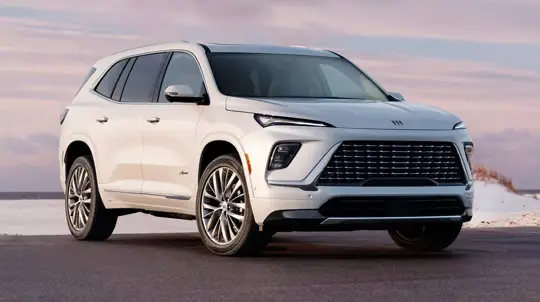 نشرة خدمة من GM لمعالجة خلل الشحن اللاسلكي في Buick Enclave 2026