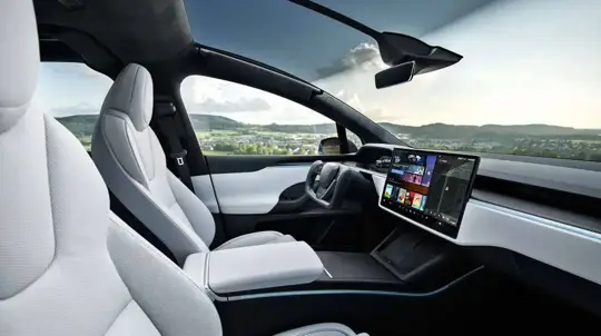 Autoridades de Roma testam FSD da Tesla nas ruas reais