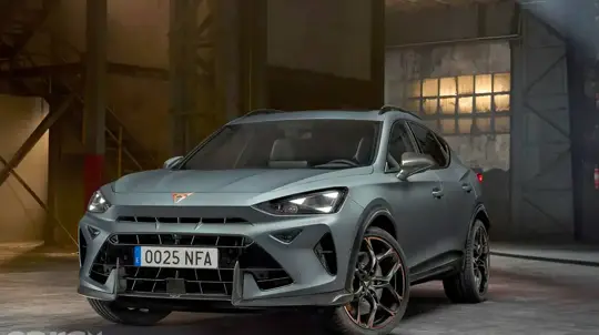 Cupra Formentor VZ5 की वापसी: 2.5 TFSI, 385 hp, 0–100 4.2s