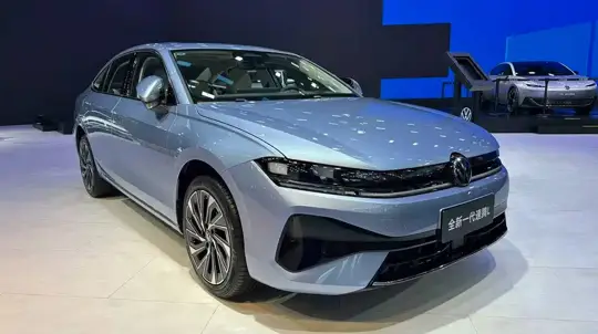 Volkswagen Sagitar L debuts at 2025 Chengdu Auto Show