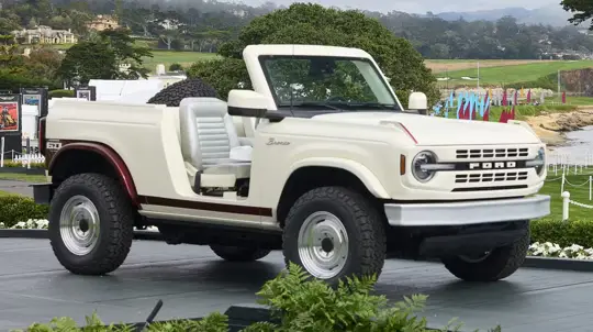 Ford Bronco Roadster Concept celebrates 60 years with open-air throwback