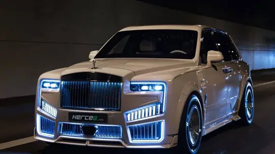 Rolls-Royce Cullinan surge com visual radical em nova releitura