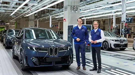 BMW iX3 enters production at Debrecen's digital plant