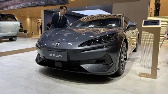 Denza Z9GT: perua elétrica com 1.155 cv e 270 km/h de velocidade máxima