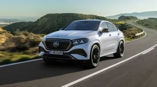 Mercedes-Benz GLE 2027: atualização com híbridos e tecnologia MB.OS