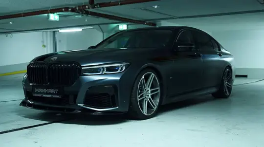 Manhart revela BMW M760Li V12 modificado com 711 cavalos