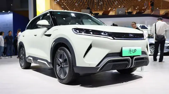 BYD 2025 में 20% बिक्री निर्यात से: ईवी विस्तार तेज, नई रणनीति