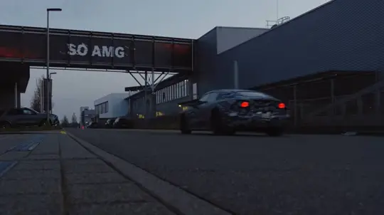 Mercedes-AMG GT 4-Door EV: 1000 hp से ज़्यादा, सिम्युलेटेड V8 और असली ड्रिफ्ट क्षमता