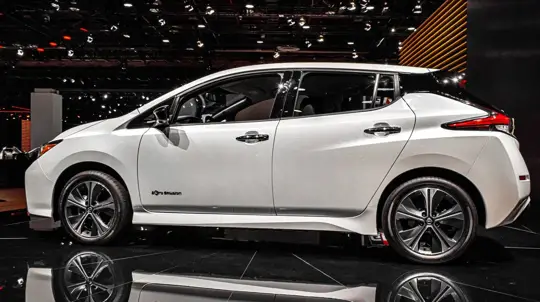 Nissan LEAF perde funções remotas com fim da rede 3G na Europa