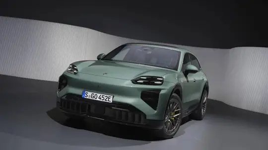Porsche Cayenne EV unveiled: 1,156 hp, 642 km range