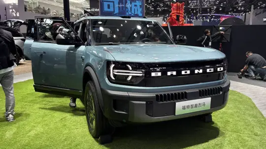 Ford reavalia Bronco híbrido: novidades, configuração e mercado