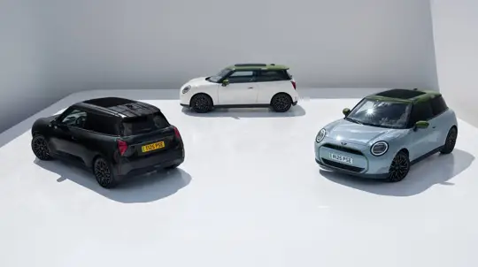 MINI Cooper SE Paul Smith Edition menjadikan hatchback elektrik sebagai kenyataan gaya