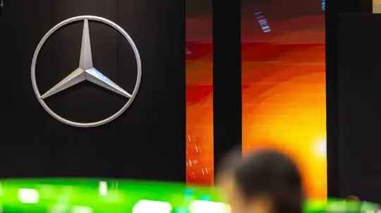 Mercedes encerra produção da Classe A e anuncia novo SUV compacto