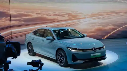 Passat ePro PHEV debuts at Guangzhou: SAIC Volkswagen