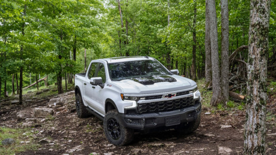 У Chevrolet Silverado 1500 ZR2 появилась новая силовая установка. К счастью, не электрическая
