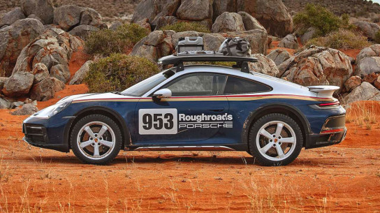 Раллийный Porsche 911 Dakar представлен на выставке внедорожников