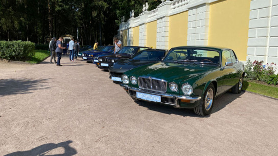 Автоэксперт Шапарин заявил, что владельцам простых автомашин не страшен дефицит запчастей
