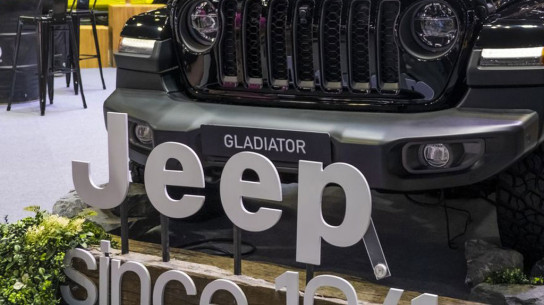 Компания Jeep выпустила новую модель и анонсировала компактный кроссовер