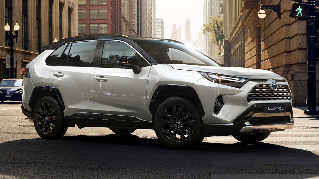 Компания TOYOTA представила в Европе обновленный кроссовер RAV4 2023 года