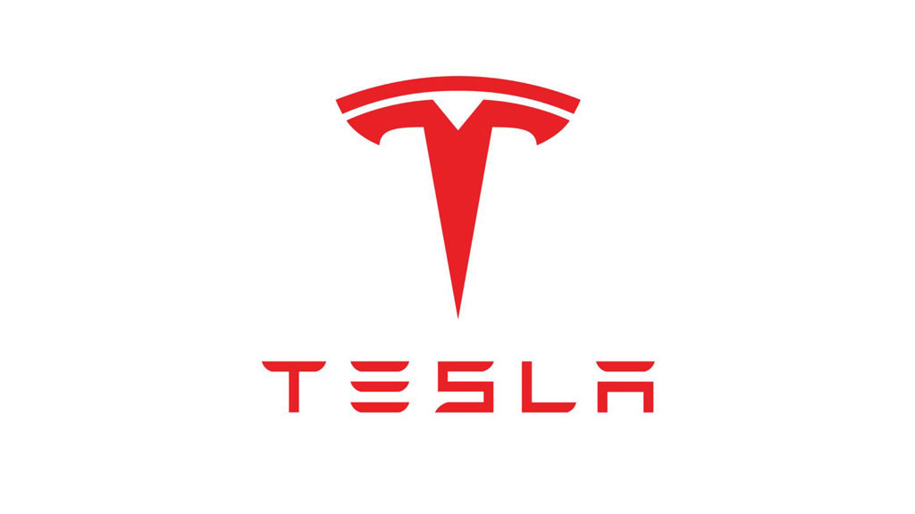 Tesla начала заряжать чужие электромобили