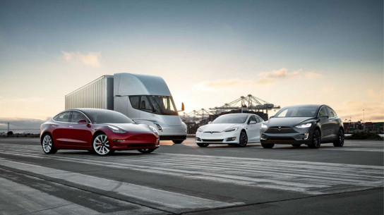 Компания Tesla старается не обанкротиться из-за новых заводов