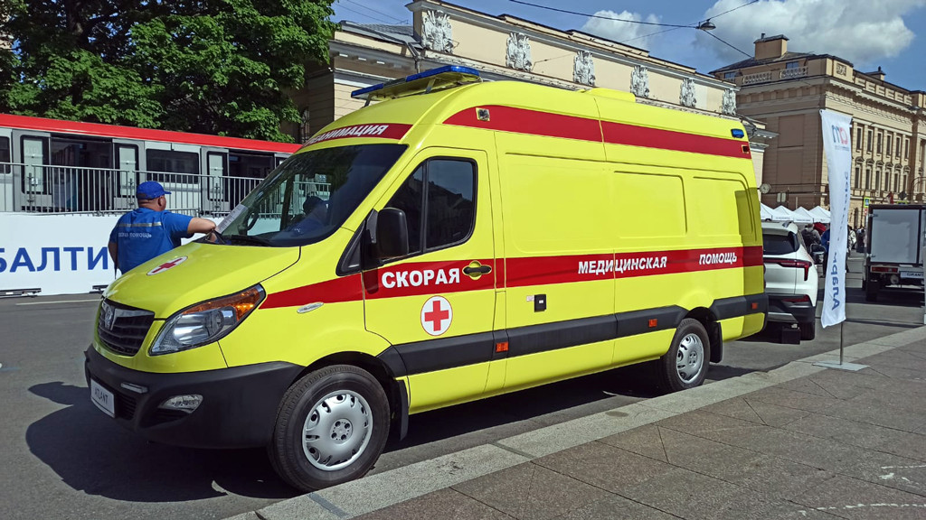 Автомобили Sollers поступили в автопарк скорой помощи в Петербурге