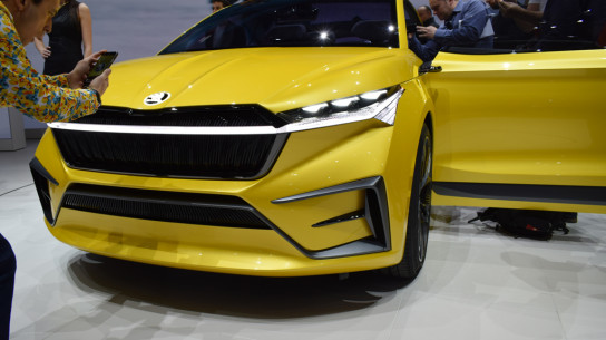 Электрическая замена Karoq и бюджетный электрокар: в Skoda рассказали о будущих новинках