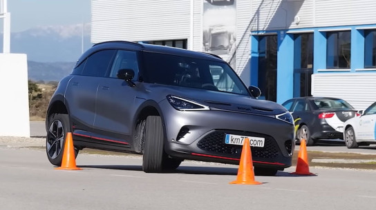 Brabus создала практически неуправляемый электромобиль