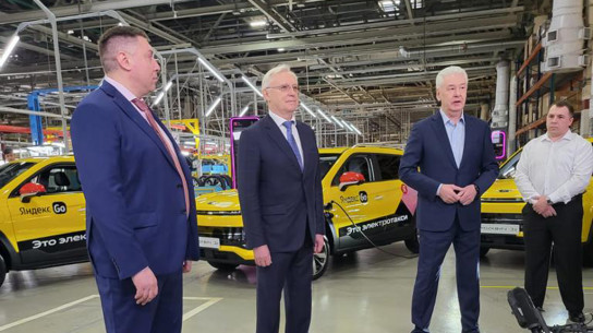 В России скопились большие запасы автомобилей «Москвич»