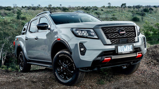 Абсолютно новый пикап Nissan Navara 2022 года представили в Таиланде