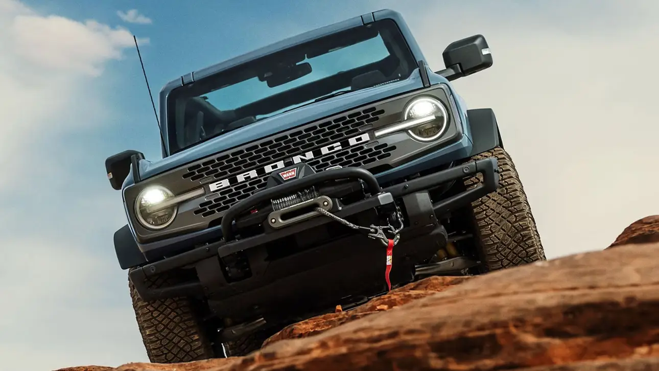 Теперь каждый Ford Bronco сможет стать «Раптором»: новые опции покоряют сердца владельцев