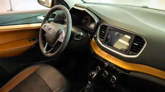 Lada Vesta получила полный привод и мотор от Nissan Leaf: до 100 км/ч за 6,7 секунды