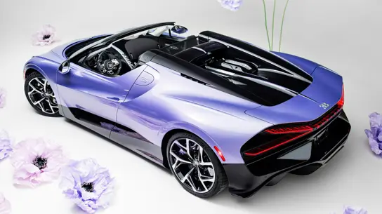 Bugatti красиво распрощается с W16 с помощью фиолетовых цветов: такого вы нигде не увидите