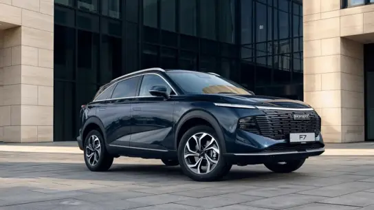 Haval F7 стал мощнее и удобнее: кроссовер выйдет в России с ценой от 2 999 000 рублей