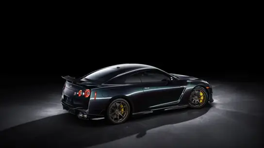 Nissan GT-R получает новую жизнь: встречайте две уникальные версии на американском рынке