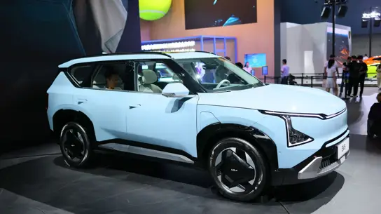 Индия обгоняет Россию по EV: электромобили там уже перестают быть экзотикой