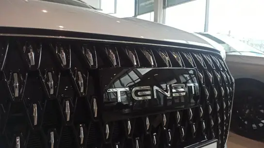 Название сменили, гены оставили — Tenet T9 выглядит как Tiggo без паспорта