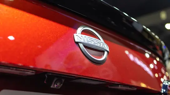 Nissan распродает активы и ищет спасение: руку помощи протянет Великобритания