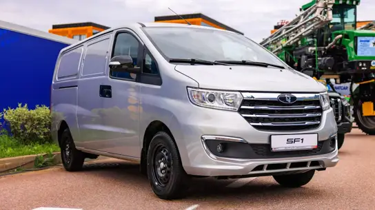 Простой мотор, 7 мест и практичный салон: в России появился свой аналог Toyota Alphard