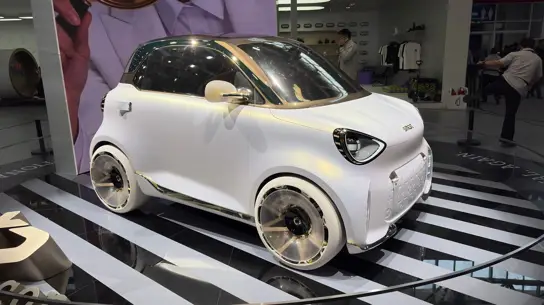 Smart Concept #2 показали в Пекине: наследник Fortwo вернется в 2026 году