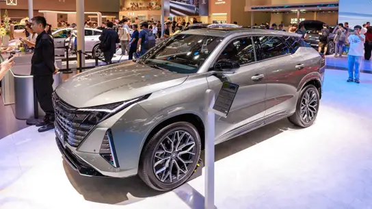Tesla, готовься: Changan привезёт в Великобританию электрокар с запасом хода 475 км