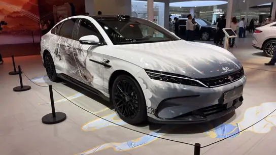На стенде BYD в Пекине показали линейку EV и DM-i с ценами от 102 900 юаней