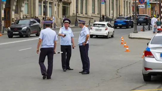 ГИБДД вспомнила 90-е: у россиян начали массово изымать автомобильные номера